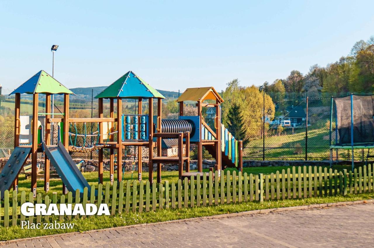 Granada Pensjonat & Spa Душники-Здруй Экстерьер фото
